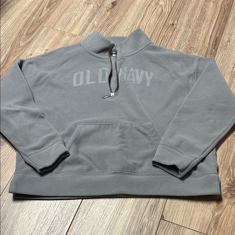 Old Navy Charcoal Fleece Pullover